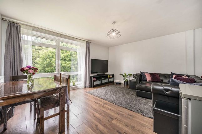 3 bedroom flat for sale