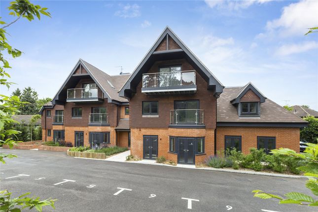 Green Hedges, Westerham Road, Oxted... 2 bed duplex for sale