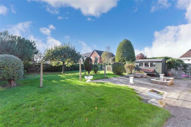 3 bed detached bungalow