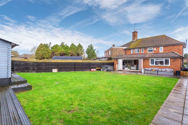 Newfield Gardens, Buckinghamshire SL7 3 bed semi