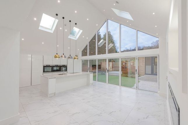 3 bed detached house