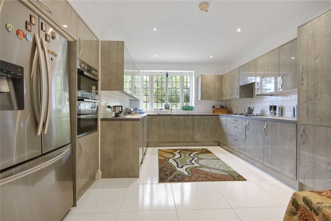 Holne Chase, London N2 5 bed detached house for sale