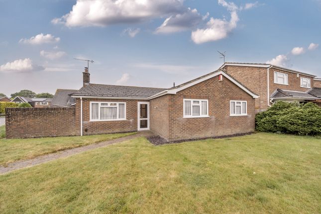 Hutchins Way, Surrey RH6 4 bed bungalow for sale