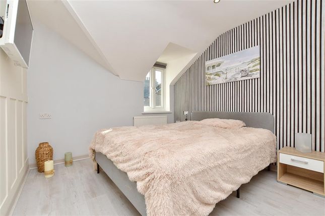 Clarendon Road, Wallington, Surrey 2 bed flat for sale