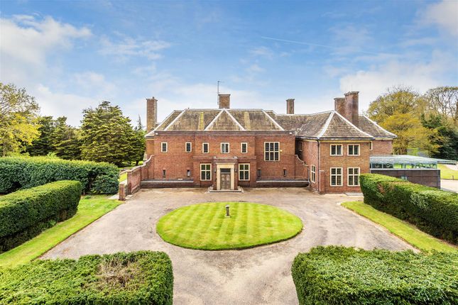8 bed detached house