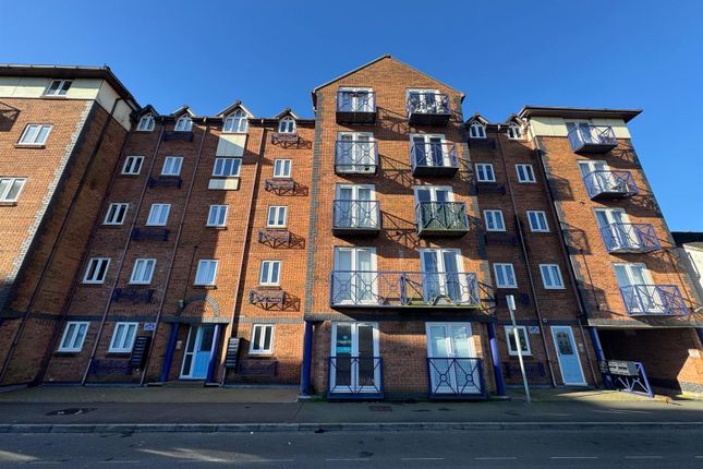 2 bed flat
