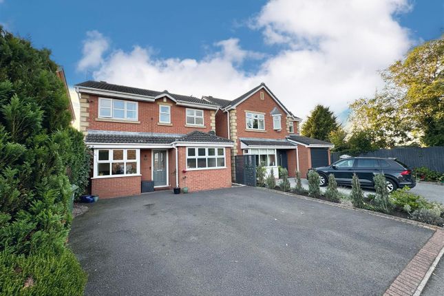 4 bed detached house