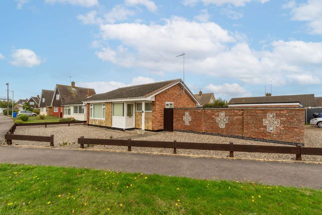 The Eddies, Lowestoft 2 bed detached bungalow for sale