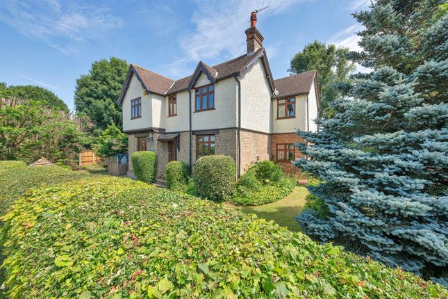 Buntingford SG9 4 bed detached house for sale