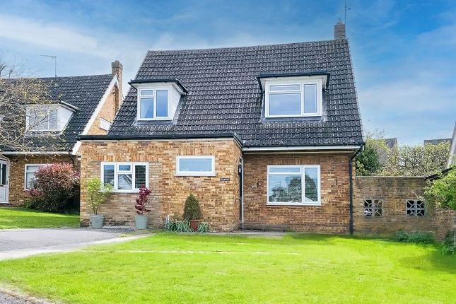 Links Way, Little Bookham KT23 4 bed detached house for sale