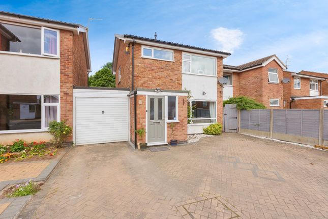 3 bed detached house