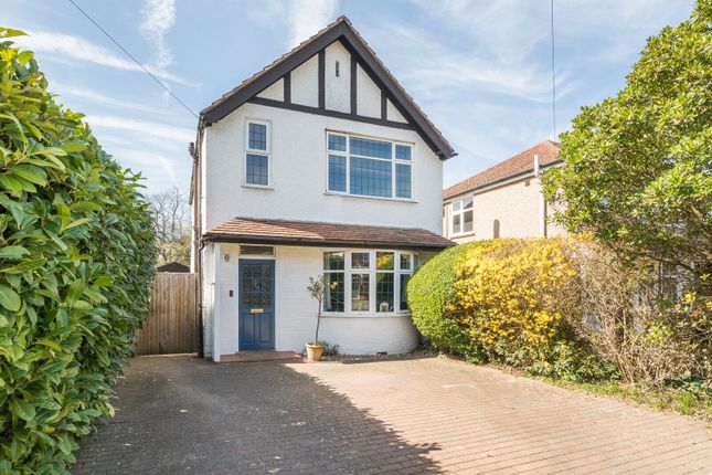 School Lane, Addlestone, KT15 3 bed detached house for sale