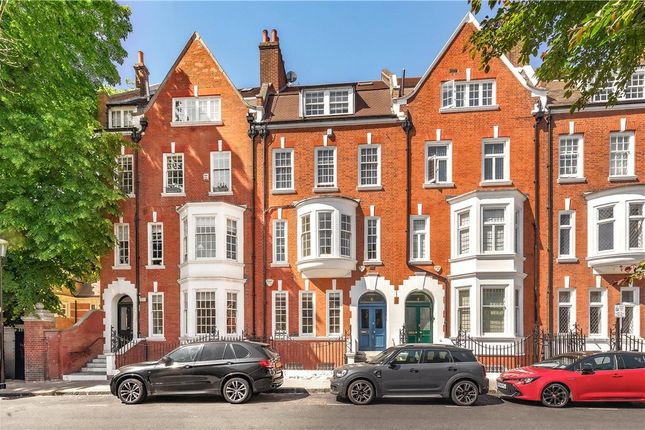 Holland Park Road, Holland Park, W14 2 bed apartment for sale