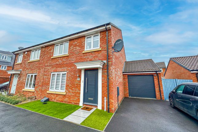 Dragon Rise, Norton Fitzwarren... 4 bed semi