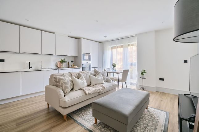 Chapman House, Meadway, Haslemere 1 bed flat for sale