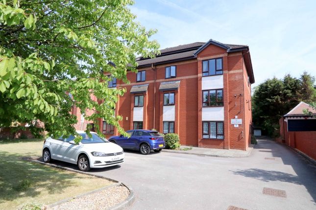 Westcliffe Road, Southport PR8 2 bed ground floor flat for sale