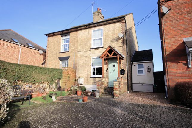Conger Lane, Toddington, Dunstable 2 bed semi