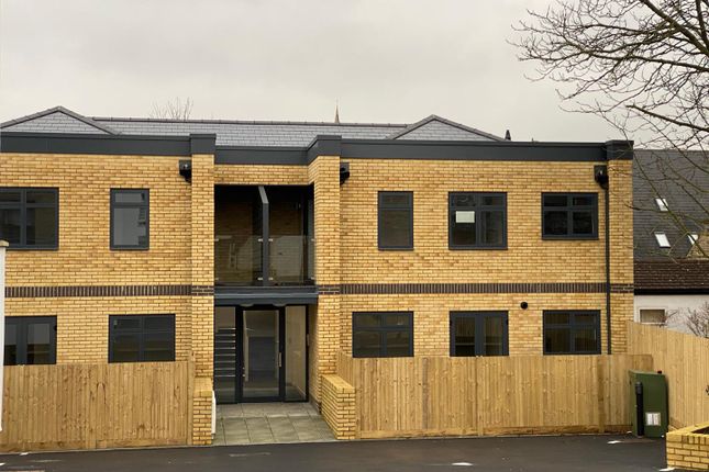 Lower Kings Court, Kingswood Road... 2 bed flat for sale