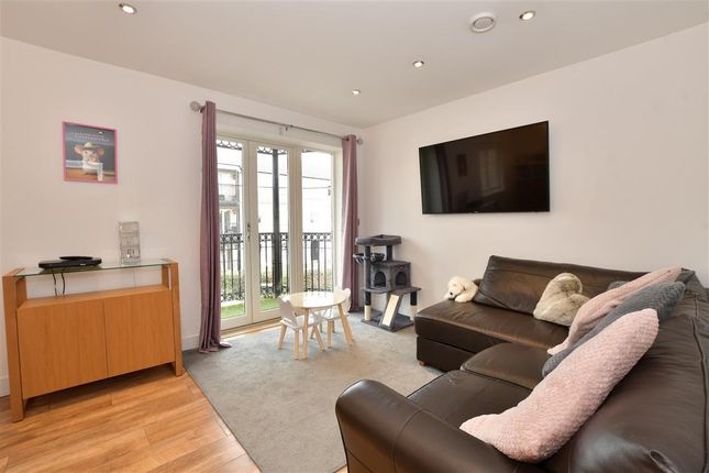 2 bed flat
