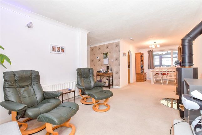 Willow Tree Gardens, Fareham, Hampshire 3 bed end of terrace house for sale