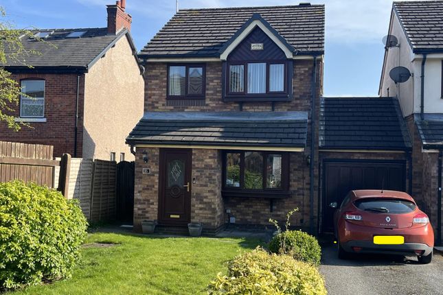 3 bedroom link detached house for sale