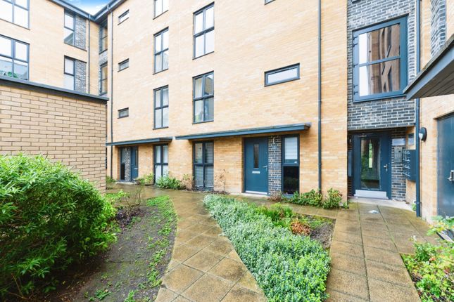 1 bed flat