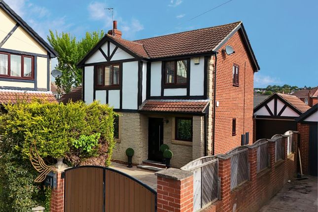 Stone Lea Grove, South Elmsall WF9 3 bed detached house for sale