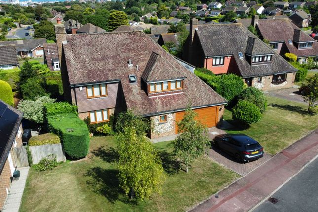 Lincoln Close, Eastbourne, BN20 7TZ 4 bed detached house for sale