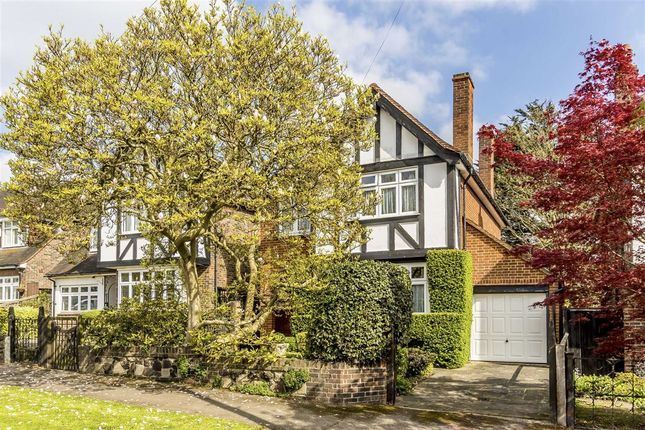 3 bed detached house