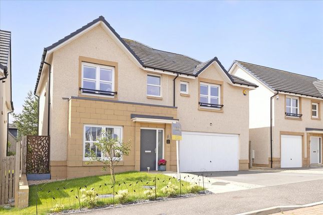34 Shiel Hall Circle, Rosewell, EH24 4 bed detached house for sale