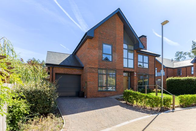 Upper Longcross, Longcross 3 bed detached house for sale
