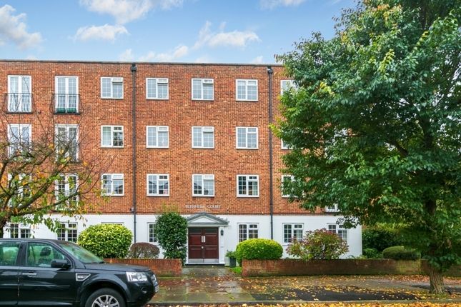 Blenheim Court, Stanmore Road, Kew... 2 bed flat for sale