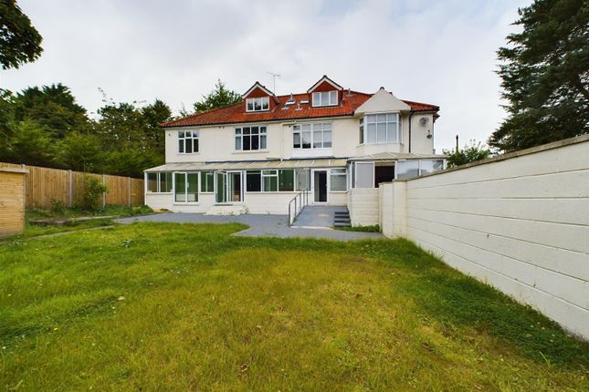 10 bed detached house