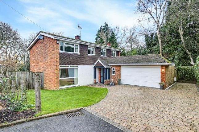 Rag Hill Close, Tatsfield TN16 4 bed detached house for sale