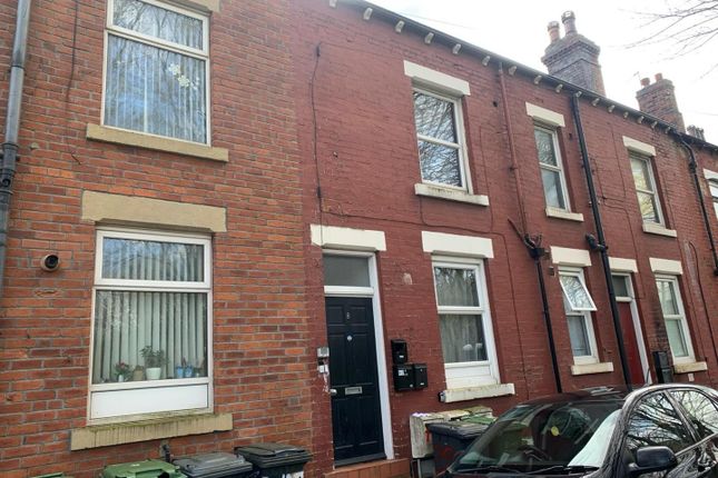 Southfield Mount, Armley, Leeds 1 bed flat for sale