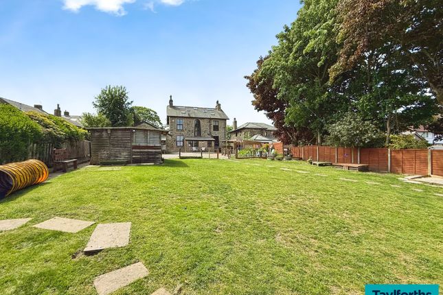 5 bedroom property for sale