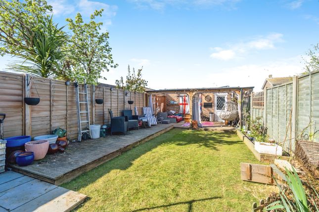 3 bed terraced house