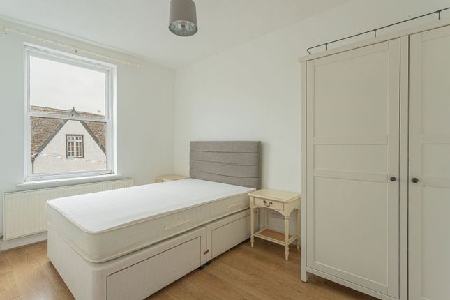 2 bed flat