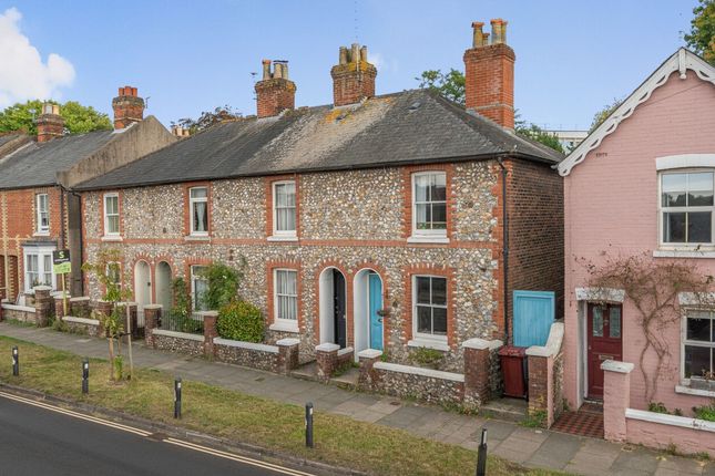 2 bed terraced house