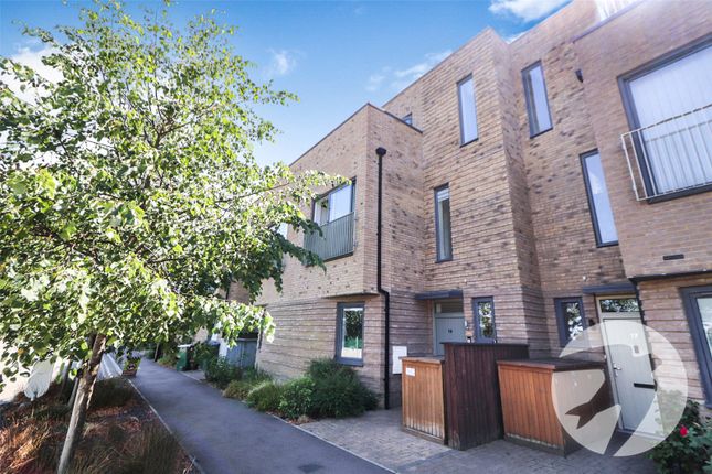 Sandy Road The Quarry, Erith, DA8 3 bed terraced house for sale