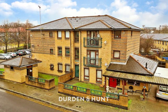 Ireton Street, Bow E3 1 bed apartment for sale