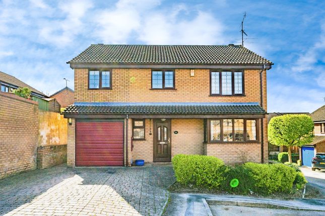 4 bed detached house