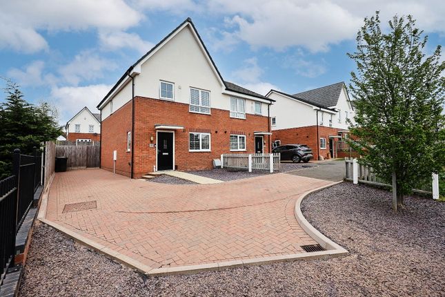 King William Street, Stourbridge DY8 3 bed semi