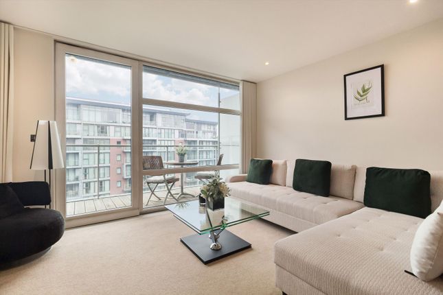 Howard Building, London, SW11 2 bed flat for sale