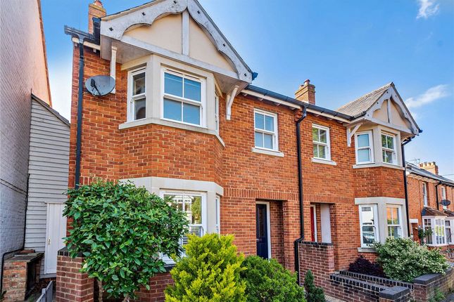 Queens Road, Thame, Oxfordshire, OX9 4 bed semi