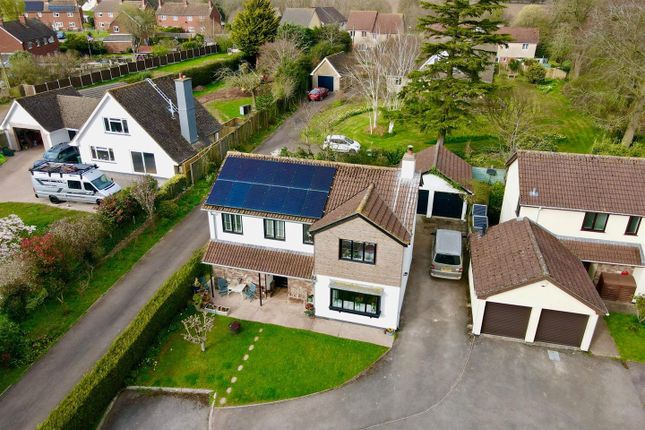 The Orchards, Lydney GL15 4 bed detached house for sale