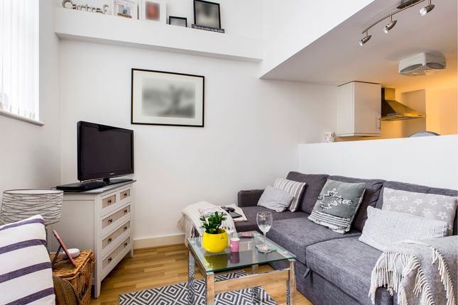 Kilvey Terrace, St Thomas, Swansea, SA1 1 bed flat for sale