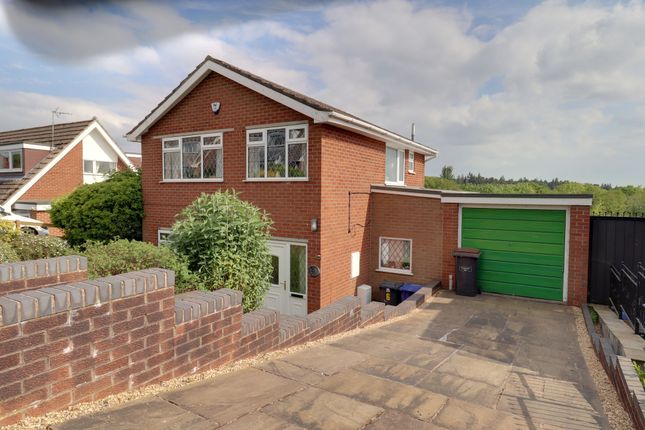 Queen Margarets Road, Market Drayton TF9 3 bed detached house for sale