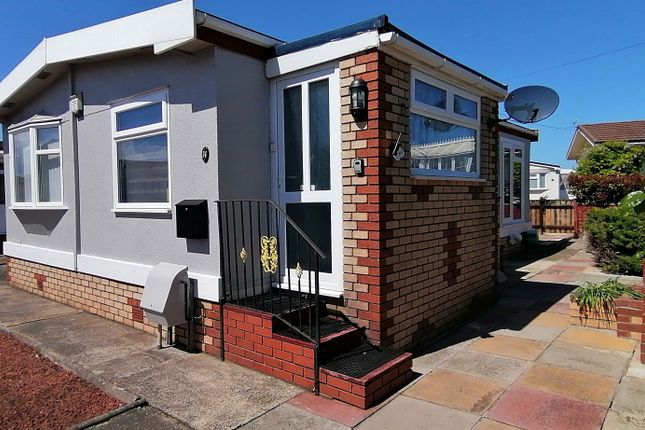 Sea Breeze, Hartlepool TS25 2 bed bungalow for sale