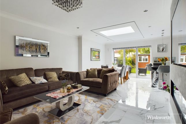 Fairfield Avenue, Middlesex HA8 3 bed semi
